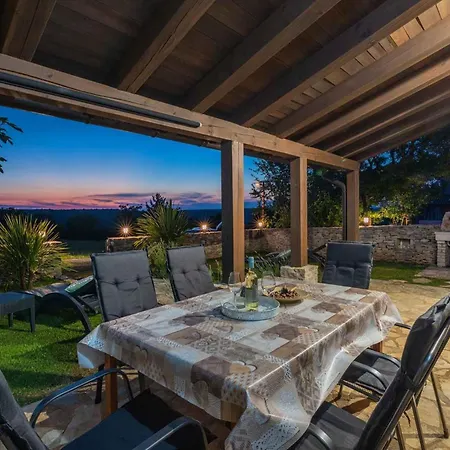 In - Istrien 53393 Holiday home